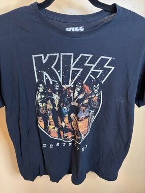Kiss Black Band Tee with Multicolor Stage Graphic